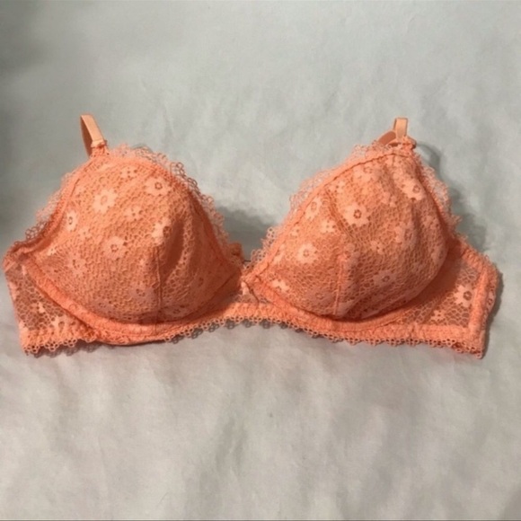 VICTORIA’S SECRET Lace Underwire Bralette, Peach M (34/36) NWT - Picture 1 of 5